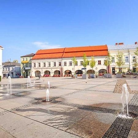 Hotelowe Pokoje Paris -Rynek Centrum- City One Kielce Extérieur photo